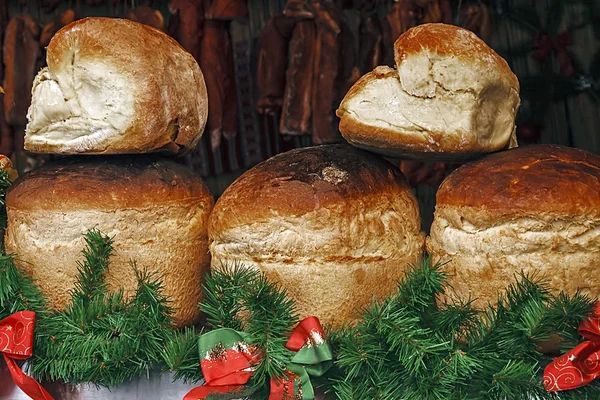 Ronde brood huis — Stockfoto