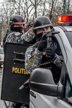 Görev 1 polis kılık