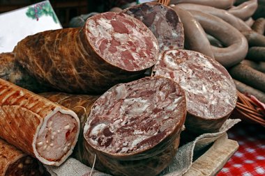 Romence geleneksel etli parçalar-3