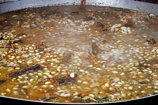Giant beans soup