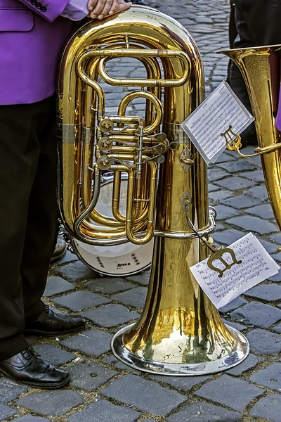 Trombon musikaliska i paus — Stockfoto
