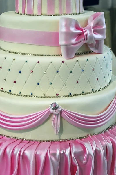 Gâteau de mariage spécialement décoré.Détail 1 — Photo
