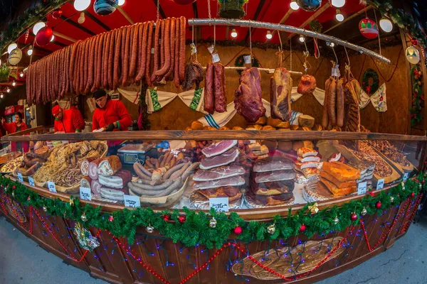 罗马尼亚蒂米什瓦拉 Timisoara 2019年11月30日 街头圣诞博览会的各个方面 传统产品来自马拉莫尔区和特定的氛围 — 图库照片