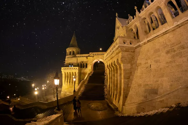 Budapest Hungria Dezembro 2018 Famoso Bastião Dos Pescadores Noite Inverno — Fotografia de Stock