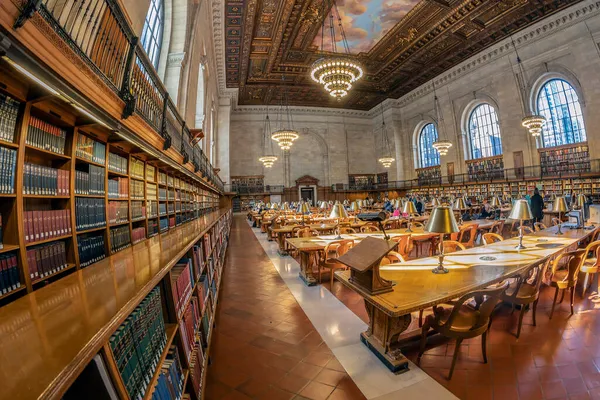 Nova Iorque Eua Março 2020 Vista Interior Biblioteca Pública Com — Fotografia de Stock