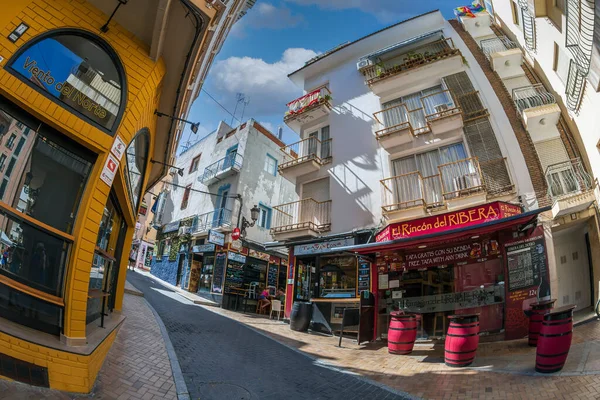 Benidorm Spain August 2020 Вид Маленькими Мальовничими Вуличними Терасами Туристами — стокове фото