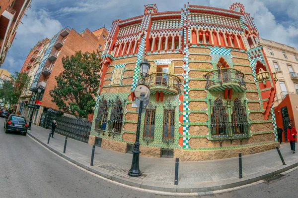バルセロナ スペイン 2022年2月28日 建築家アントニ ガウディの作品であるCasa Vicensのファサードの詳細は 彼の最初の主要なプロジェクトと考えられています 1883年から1885年の間に建てられた ユネスコ世界遺産 — ストック写真