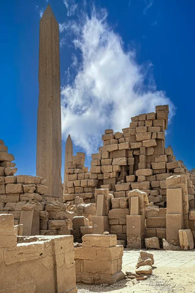 Aspects Complexe Temple Karnak Mélange Anciens Temples Égyptiens Pylônes Près — Photo