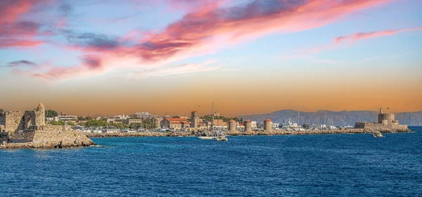 Vista Panorámica Ciudad Medieval Rodas Puerto Desde Mar Con Sus — Foto de Stock