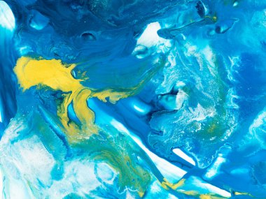 Mavi ve altın soyut resim, yaratıcı el boyası arka plan, mermer dokular, soyut okyanus, tuvalde akrilik boya. Modern sanat. Çağdaş sanat.