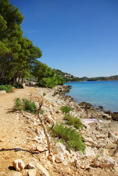 Sandiga vägen längs stranden och havet, Kroatien Dalmatien — Stockfoto