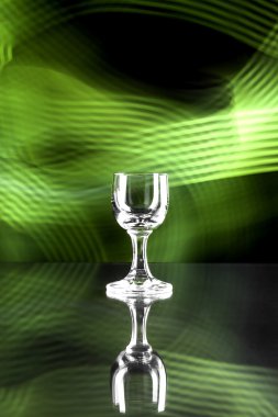 alkol arka plan disko parti üzerinde bardak