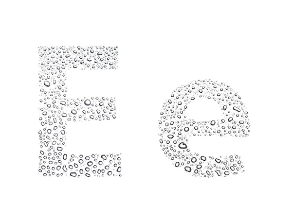 Gotas de agua letra e del alfabeto, blanco aislado —  Fotos de Stock