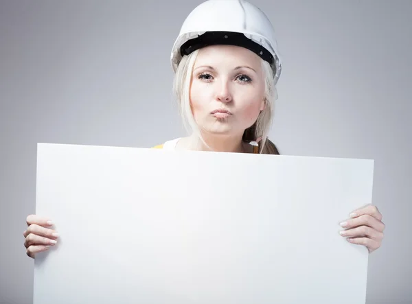 Jovem construtor mulher trabalhador da construção, quadro vazio — Fotografia de Stock