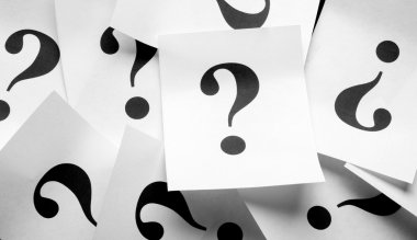 çok fazla soru işaretleri, arka plan