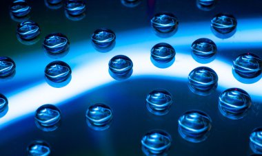 müzik arka plan, su damlaları CD dvd