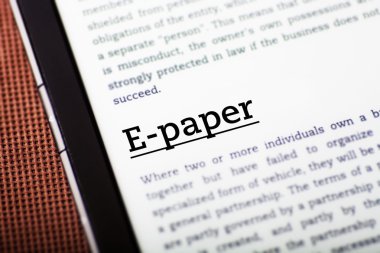 e-kağıt tablet ekranında, ebook kavramı
