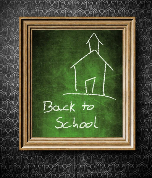 Eski ahşap çerçeve içinde okul chalkboard geri — Stok fotoğraf