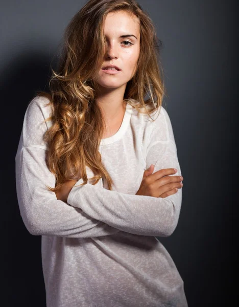 Portrait of hot woman in long sleeve white t-shirt — Stock Photo, Image