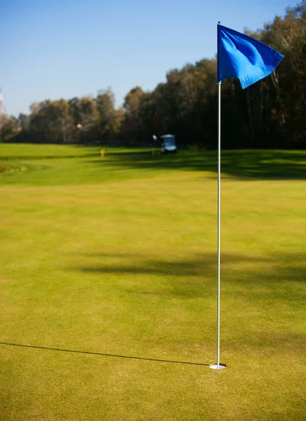 Campo de golf paisaje con copa verde — Foto de Stock