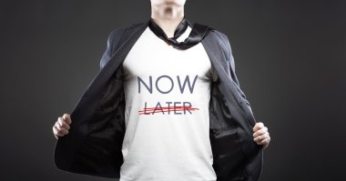 Şimdi, genç başarılı iş adamı daha sonra