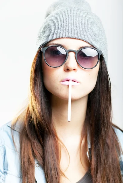 Stylish hipster teenage girl with cigarette — Stock Photo, Image