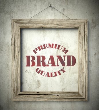 eski ahşap çerçeve içinde Premium marka amblemi