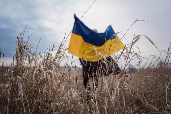 Russlands Krieg Gegen Die Ukraine Junge Schöne Patriotin Die Mit — Stockfoto