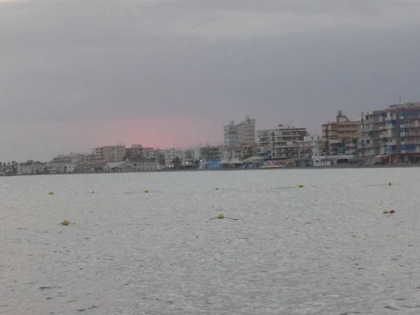 サンタ Santa Pola バジョ ビナロップ州アリカンテ県沿岸に位置するバレンシア コミュニティ スペインの自治体である 2020年の人口は33 303人 サンタ — ストック写真