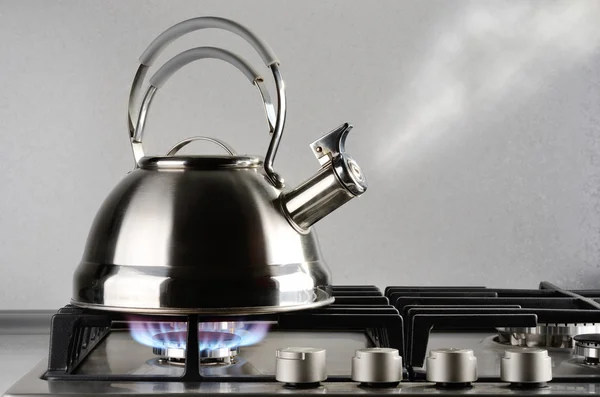 Kettle boiling — Stock Photo, Image
