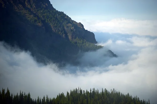 多云的奥林匹克山 — 图库照片