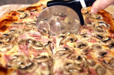 Pizza Dilimleme