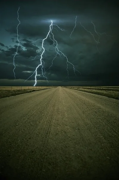 Tempête de foudre à venir — Photo