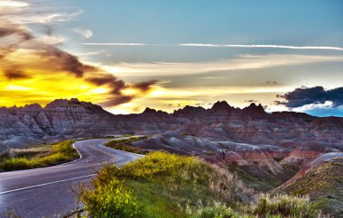ünlü badlands yol