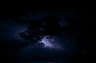 gece fırtına
