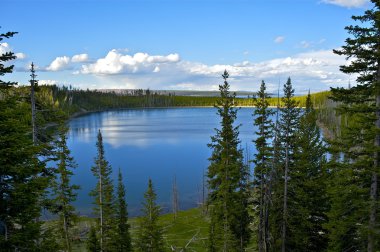 Yellowstone Gölü