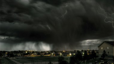 gece fırtına