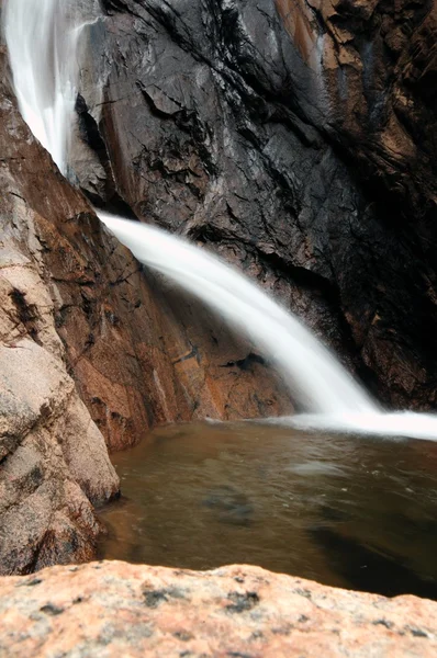 Dağ şelale — Stok fotoğraf