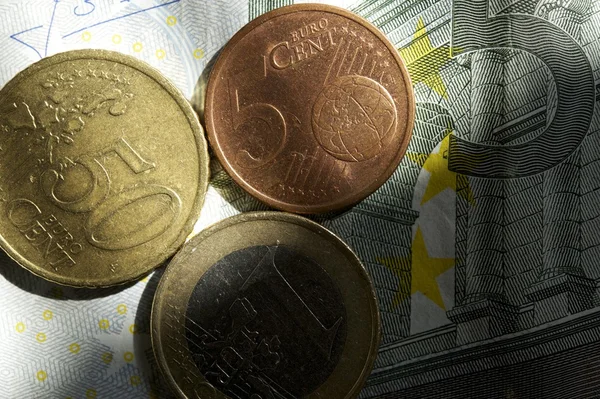 Euro-Geld in neuem Licht — Stockfoto