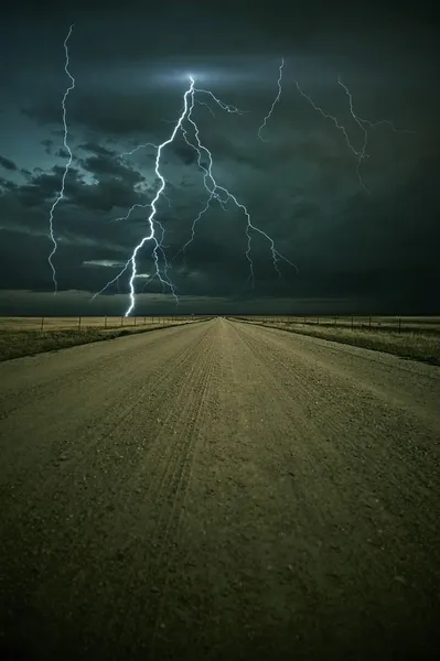 Tempestade relâmpago à frente — Fotografia de Stock