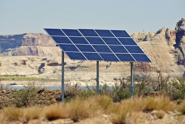 Painéis solares — Fotografia de Stock