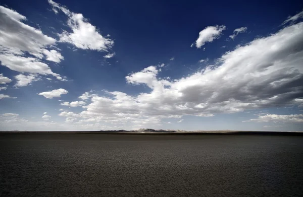 Ξηρά έρημο mojave lakebad — Φωτογραφία Αρχείου