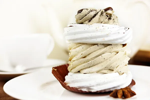 Crunchy Creamy Coffee Cake — Stock Photo, Image
