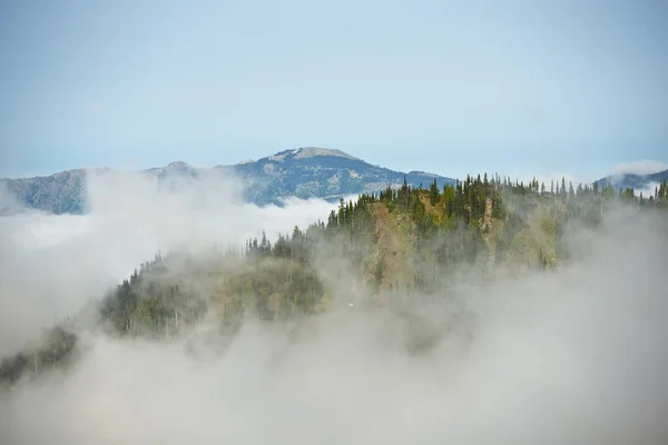 多云的奥林匹克山 — 图库照片