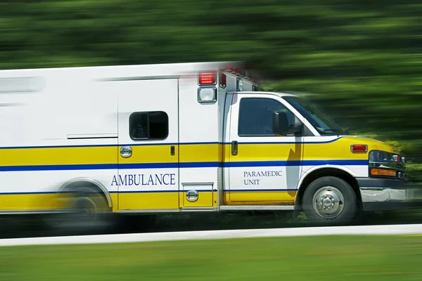 Ambulância Paramédicos — Fotografia de Stock