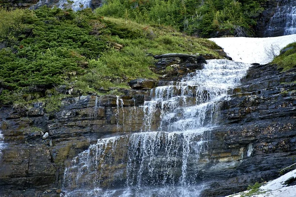 Yüksek dağ falls — Stok fotoğraf