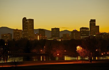 Denver Şehir Parkı ve manzarası