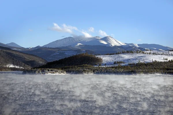 Vapor de agua del lago en invierno —  Fotos de Stock