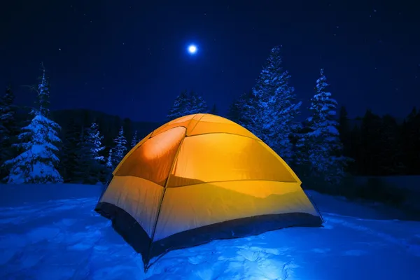 Tienda de invierno Camping —  Fotos de Stock
