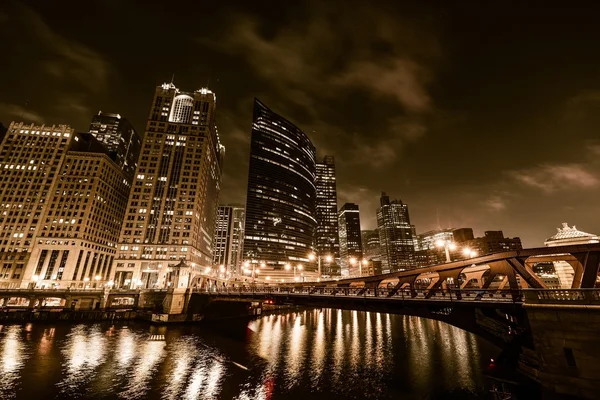 Chicago Nacht in golden — Stockfoto